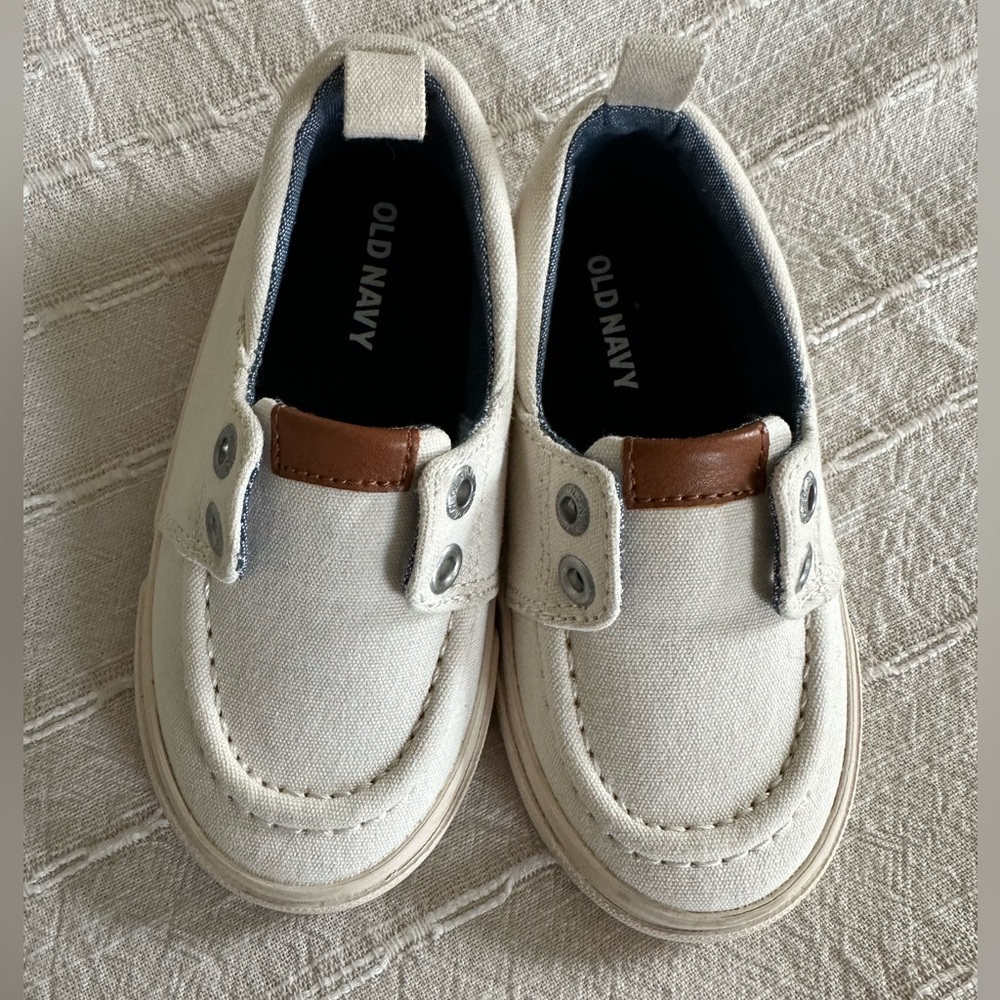 Old navy boat shoes